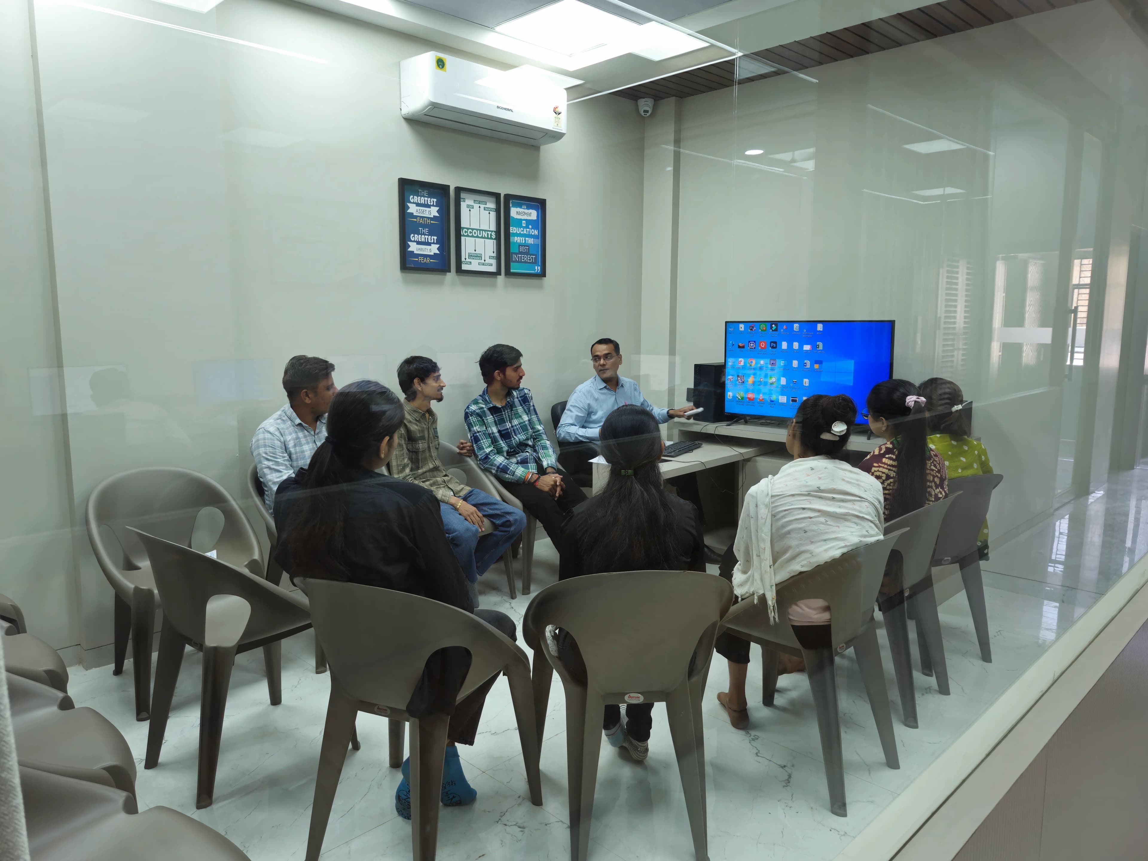 LECTURE ROOMS